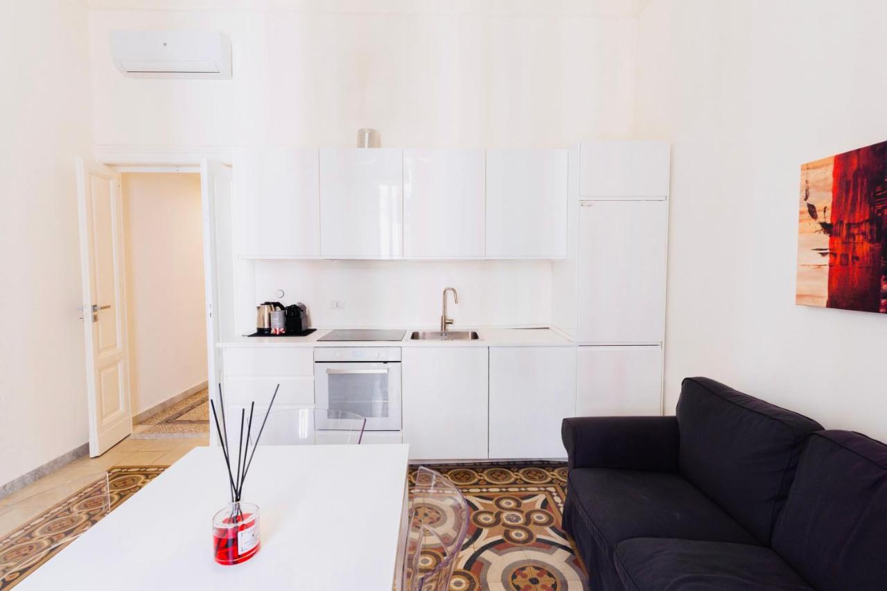 Daniel'S Apartment Bari Buitenkant foto